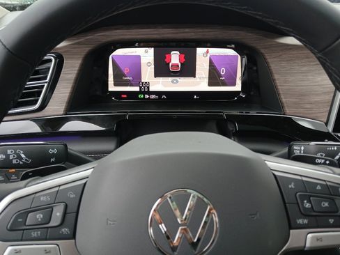 New 2026 Volkswagen Atlas SEL Premium R-Line AWD/4WD image 13