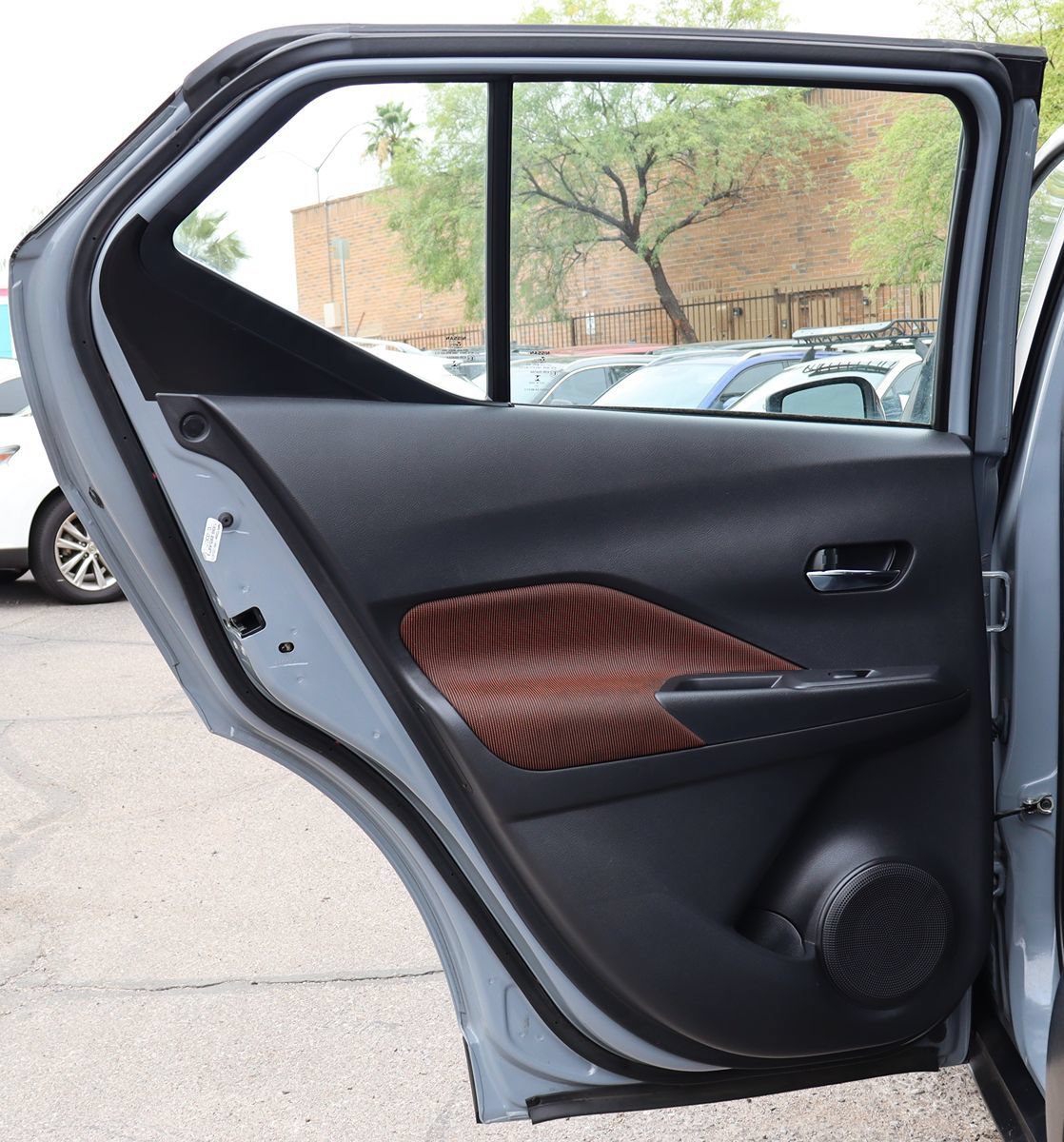 Used 2023 Nissan Kicks SR FWD image 29