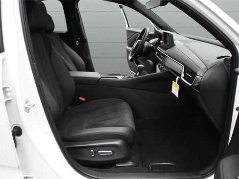 Certified 2025 Acura ADX A-Spec image 22