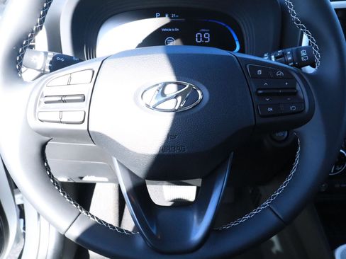 New 2026 Hyundai Venue SEL image 11