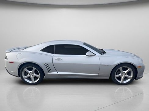 Used 2015 Chevrolet Camaro LT w/ RS Package image 8