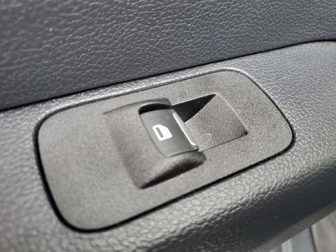 Certified 2022 Ford F350 Lariat w/ Black Appearance Package AWD/4WD image 14