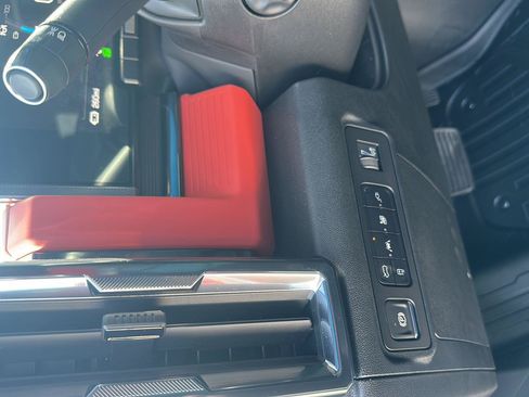 New 2026 GMC Hummer EV 3X w/ Carbon Fiber Edition Package AWD/4WD image 9