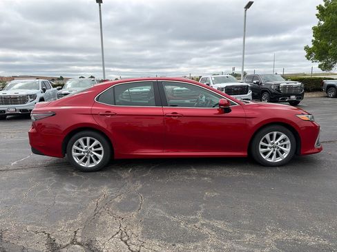 Used 2024 Toyota Camry LE w/ Convenience Package FWD image 4