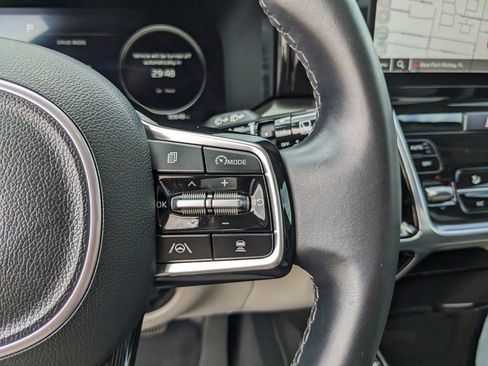 Certified 2023 Kia Sorento SX FWD image 32