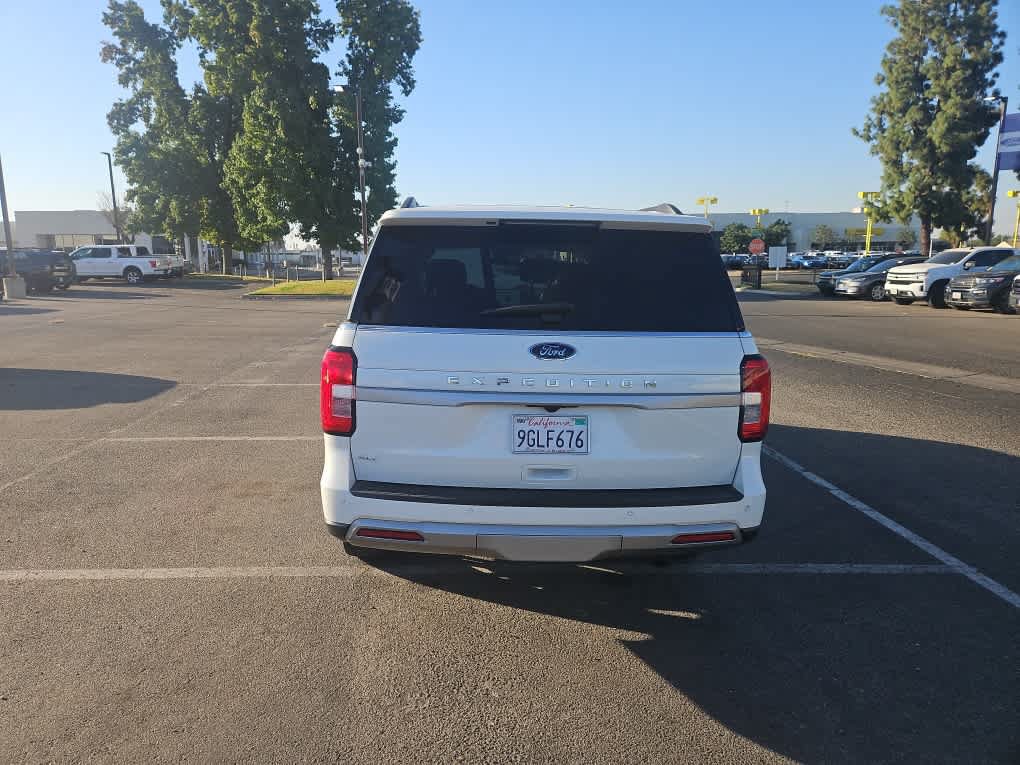Used 2023 Ford Expedition XLT RWD image 6