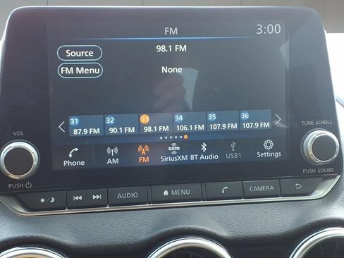 Used 2024 Nissan Sentra SR FWD image 19