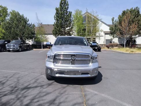 Used 2016 RAM 1500 Laramie w/ Convenience Group AWD/4WD image 8