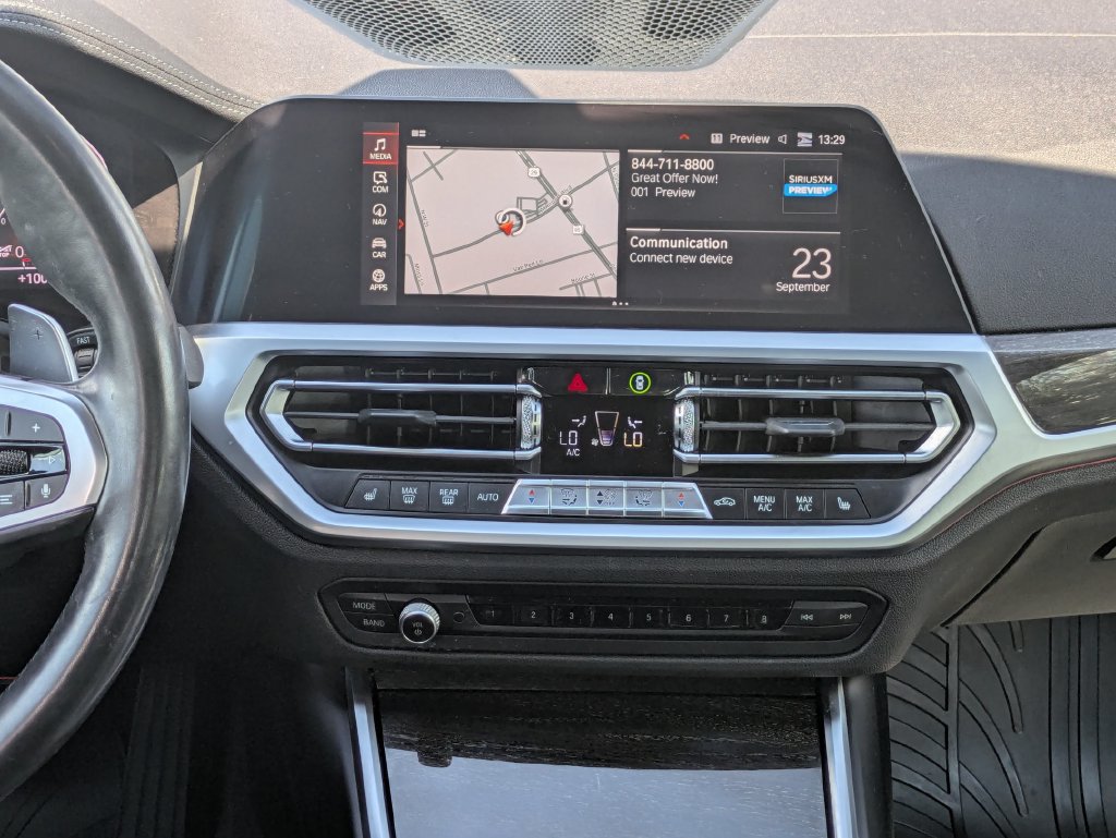 Used 2020 BMW 330i Sedan w/ M Sport Package RWD image 25