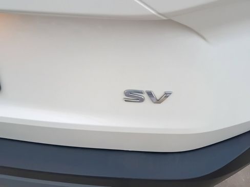 Used 2023 Nissan Rogue SV image 11