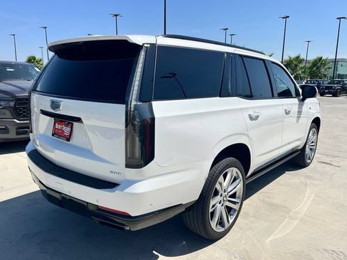 Used 2025 Cadillac Escalade Sport Platinum AWD/4WD image 6