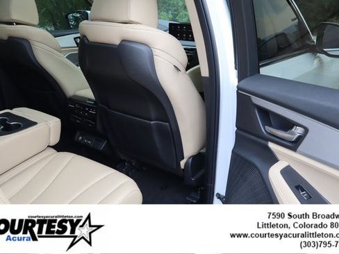 Used 2024 Acura MDX SH-AWD image 32