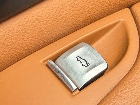 Used 2020 BMW X7 xDrive40i w/ Cold Weather Package image 34