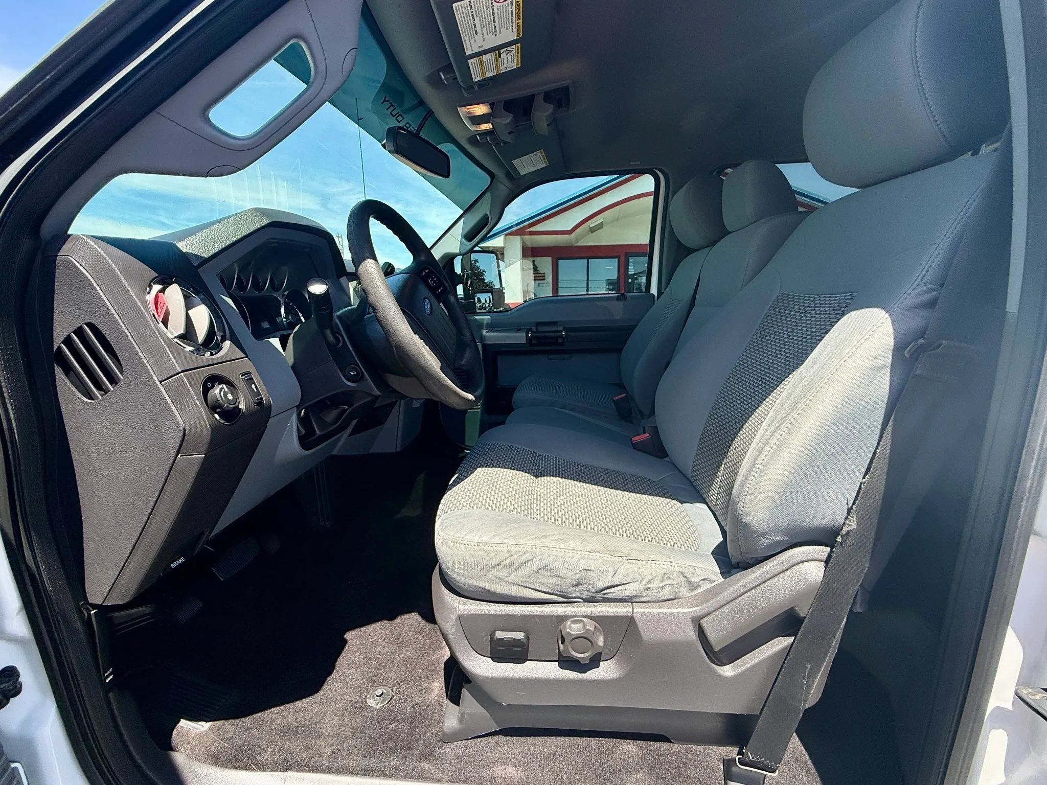 Used 2015 Ford F250 XLT w/ XLT Value Package AWD/4WD image 9