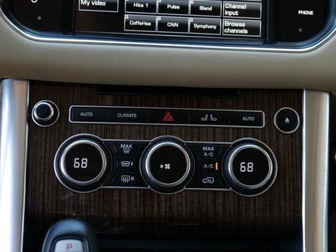 Used 2015 Land Rover Range Rover Sport HSE AWD/4WD image 28