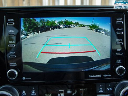 Used 2022 Toyota Highlander XLE AWD/4WD image 20