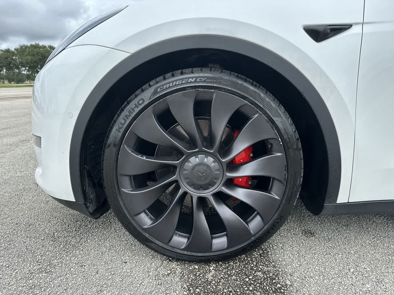 Used 2022 Tesla Model Y Performance AWD/4WD image 13