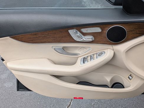 Used 2020 Mercedes-Benz C 300 Sedan image 14