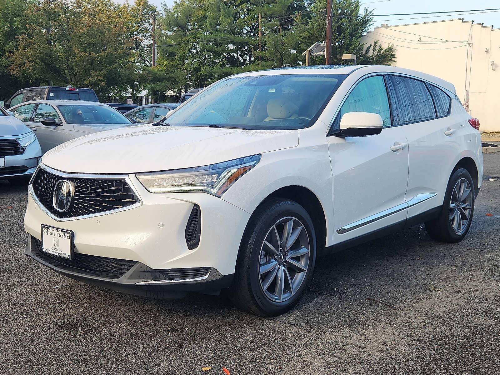 Used 2023 Acura RDX w/ Technology Package AWD/4WD image 3