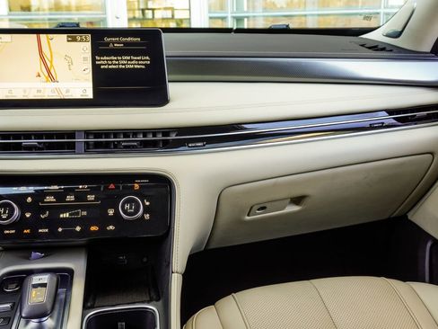 Used 2023 INFINITI QX60 Luxe w/ Performance Audio Package image 18