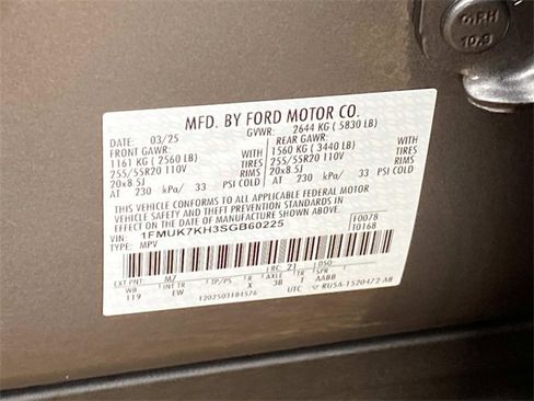 Used 2025 Ford Explorer ST-Line w/ Premium Package image 23