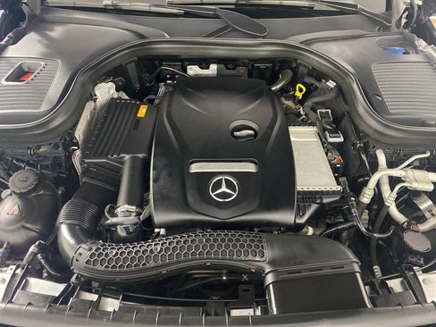 Used 2019 Mercedes-Benz GLC 300 4MATIC image 38