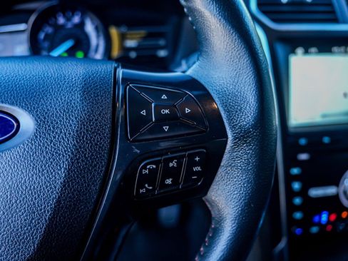 Used 2019 Ford Explorer Sport w/ Equipment Group 401A AWD/4WD image 12
