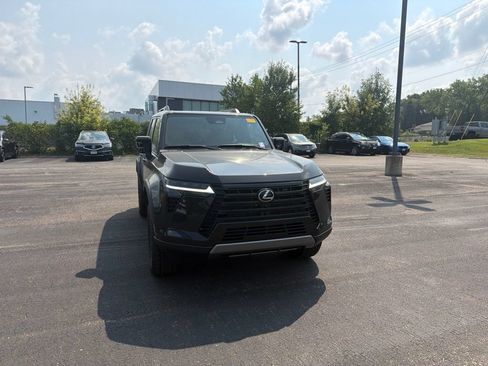 Used 2026 Lexus GX 550 AWD/4WD image 13