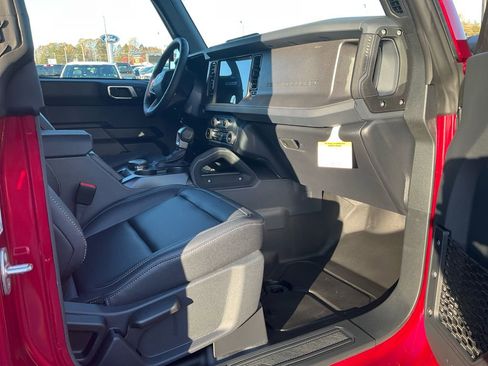 New 2025 Ford Bronco Big Bend w/ Black Diamond Package AWD/4WD image 9