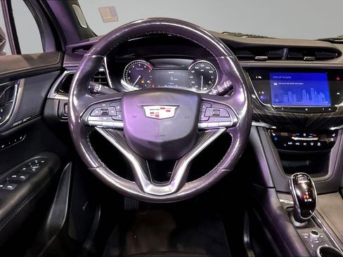 Used 2020 Cadillac XT6 Premium Luxury AWD/4WD image 8