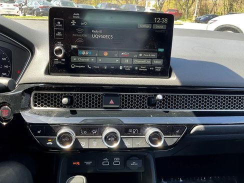 Used 2022 Honda Civic Touring image 36