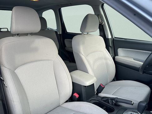 Used 2017 Subaru Forester 2.5i Premium w/ Popular Package #2A AWD/4WD image 32