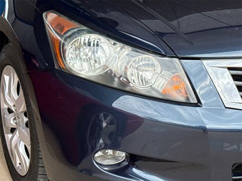 Used 2010 Honda Accord EX-L image 4
