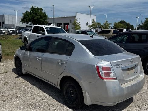 Used 2010 Nissan Sentra 2.0 FWD image 5