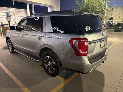 Used 2021 Ford Expedition XLT AWD/4WD image 6