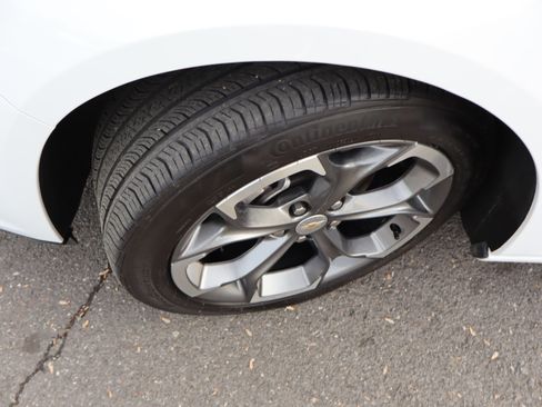 Used 2024 Chevrolet Malibu LT FWD image 41