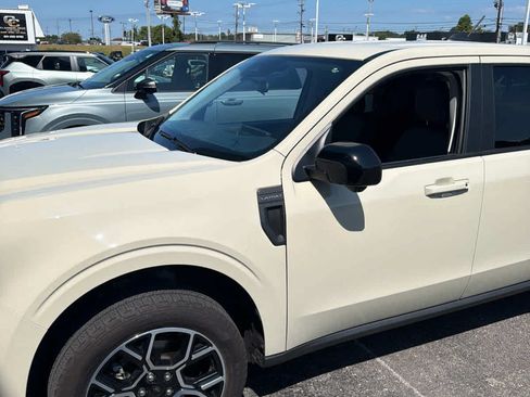 Used 2025 Ford Maverick Lariat w/ 4K Tow Package AWD/4WD image 4