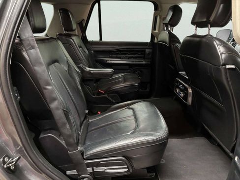 Used 2019 Ford Expedition Platinum AWD/4WD image 22
