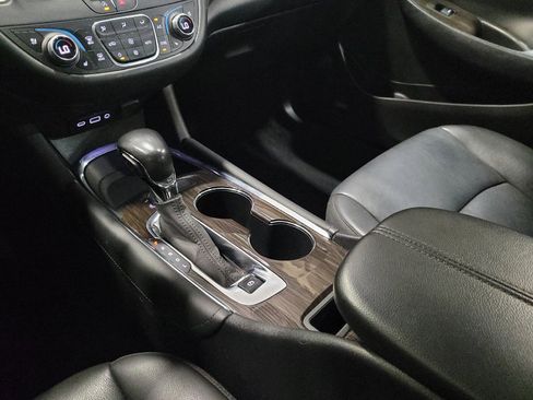 Used 2023 Chevrolet Malibu LT FWD image 26