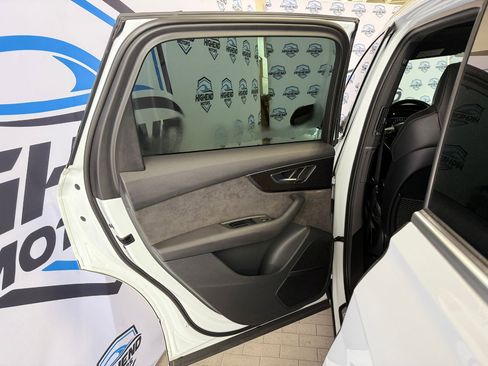 Used 2021 Audi SQ7 Premium Plus image 15