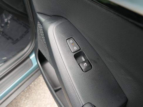 Used 2026 Kia Seltos EX FWD image 27