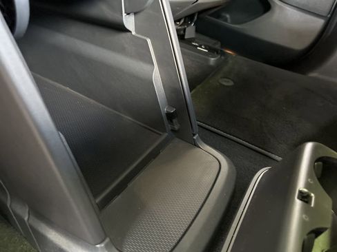 Used 2025 Lincoln Navigator Reserve w/ Jet Appearance Package image 38