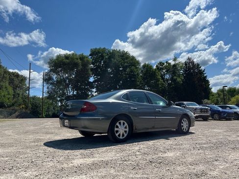 Used 2005 Buick LaCrosse CXL w/ Chrome Appearance Package FWD image 6