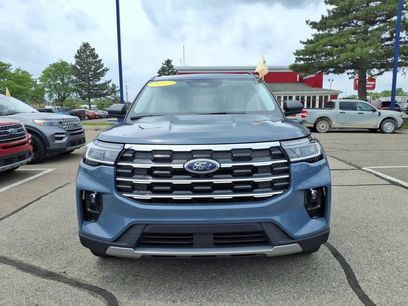 Used 2025 Ford Explorer Active w/ Active Comfort Package