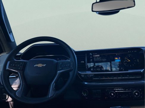 Used 2024 Chevrolet Silverado 1500 High Country w/ High Country Premium Package image 11