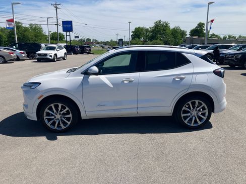 Used 2024 Buick Encore GX Avenir w/ Avenir Convenience Package AWD/4WD image 4