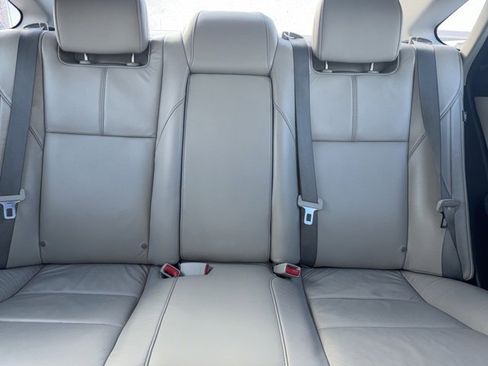 Used 2014 Toyota Avalon XLE Touring image 22