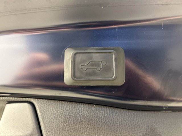 Used 2023 Toyota RAV4 XLE w/ Convenience Package AWD/4WD image 21
