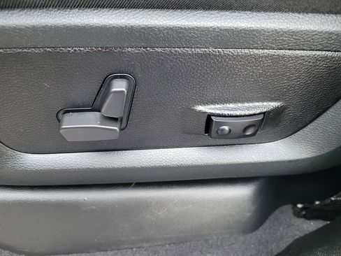 Used 2024 RAM 3500 Laramie w/ Night Edition image 23