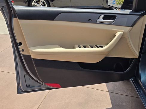 Used 2017 Hyundai Sonata SE FWD image 25